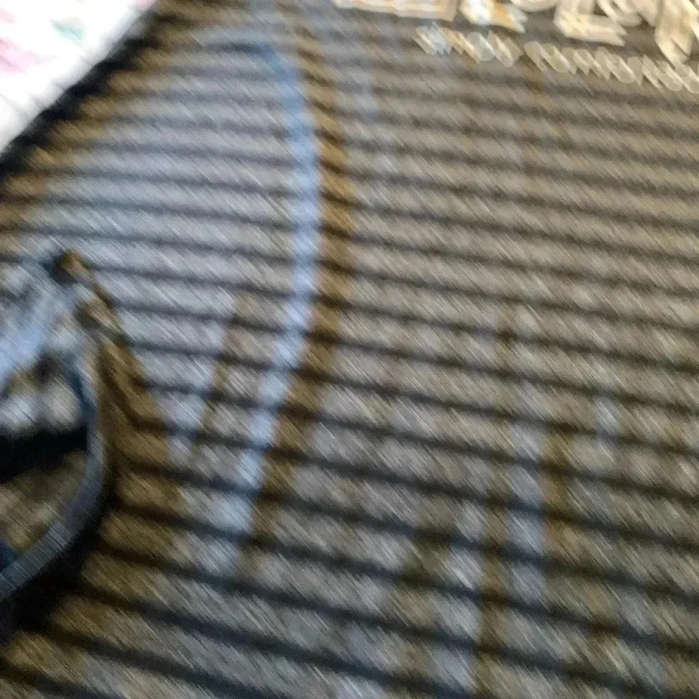 NWT Lularoe Womenβs Top Size Medium - Picture 7 of 14